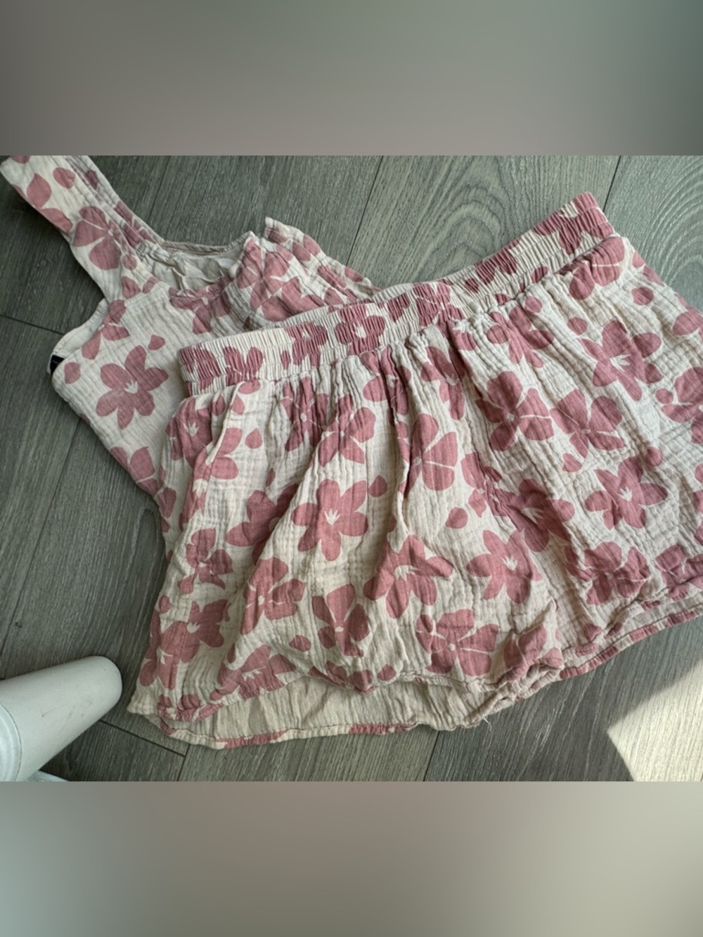 Wishlist Beige Skirt with Dusty Pink Floral Print